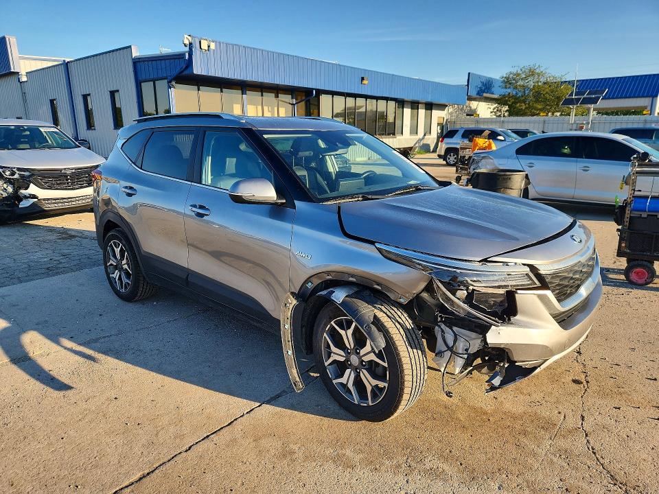 Photo 4 from auction – 2021 KIA SELTOS with VIN KNDERCAA1M7184253