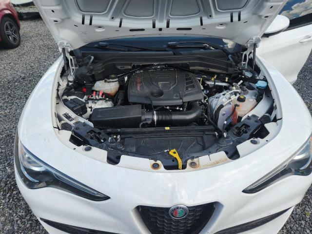 Photo 12 from auction – 2022 ALFA ROMEO STELVIO with VIN ZASPAJAN0N7D31534