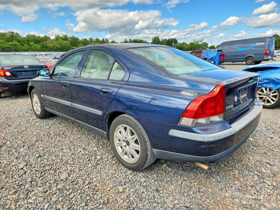Foto 2 de la subasta – 2004 VOLVO S60 con VIN YV1RS61T142324317