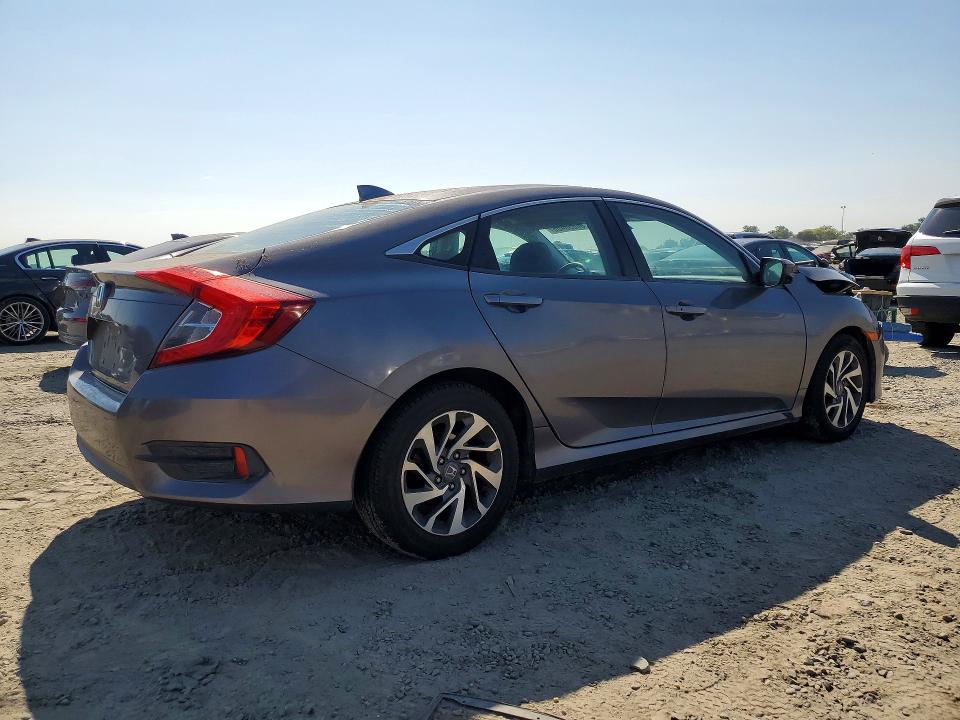 Photo 3 from auction – 2017 HONDA CIVIC with VIN 19XFC2F73HE200715