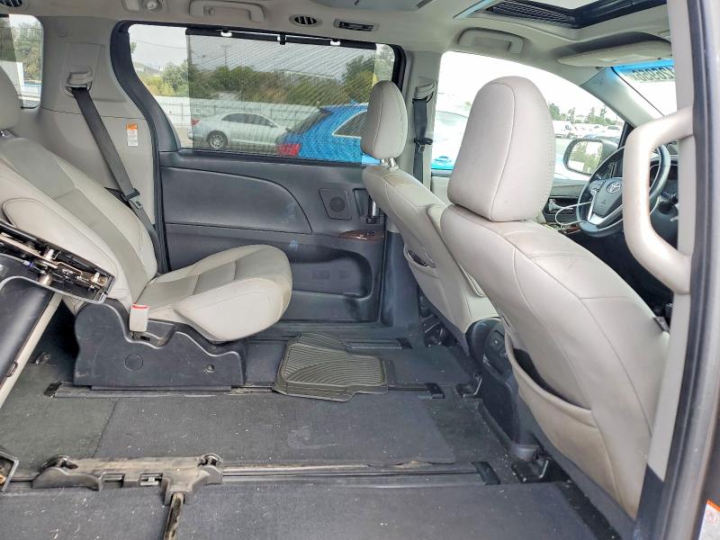 Photo 10 from auction – 2016 TOYOTA SIENNA with VIN 5TDDK3DCXGS136497