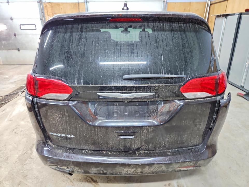 Photo 6 from auction – 2017 CHRYSLER PACIFICA with VIN 2C4RC1CG3HR665313
