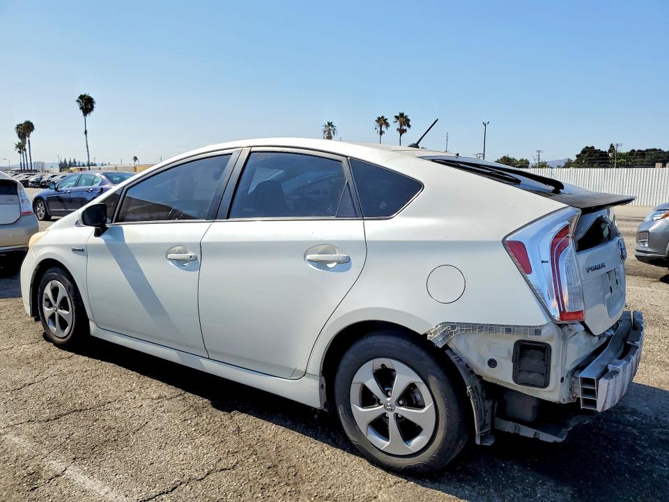 Photo 2 from auction – 2015 TOYOTA PRIUS with VIN JTDKN3DU2F1889878