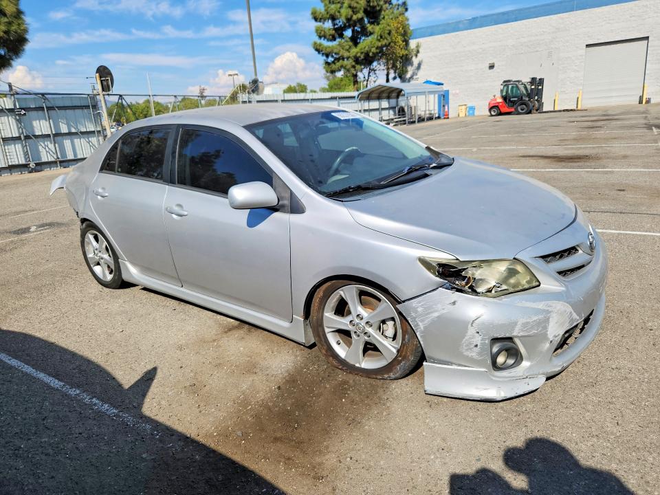 Photo 4 from auction – 2012 TOYOTA COROLLA with VIN 2T1BU4EE5CC894466