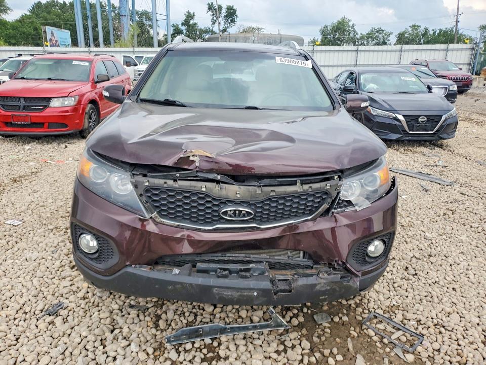Photo 5 from auction – 2011 KIA SORENTO with VIN 5XYKUDA25BG124234