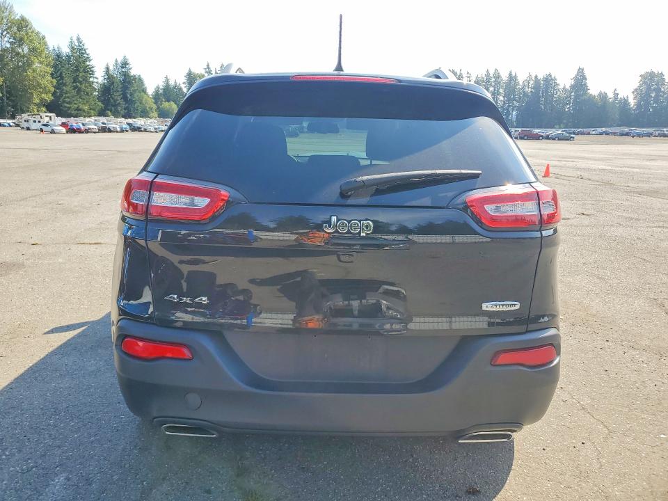 Foto 6 de la subasta – 2016 JEEP CHEROKEE con VIN 1C4PJMCS3GW211202