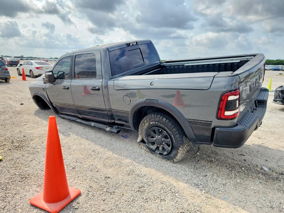 Foto 2 de la subasta – 2024 RAM 2500 con VIN 3C6TR5EJ6RG369348