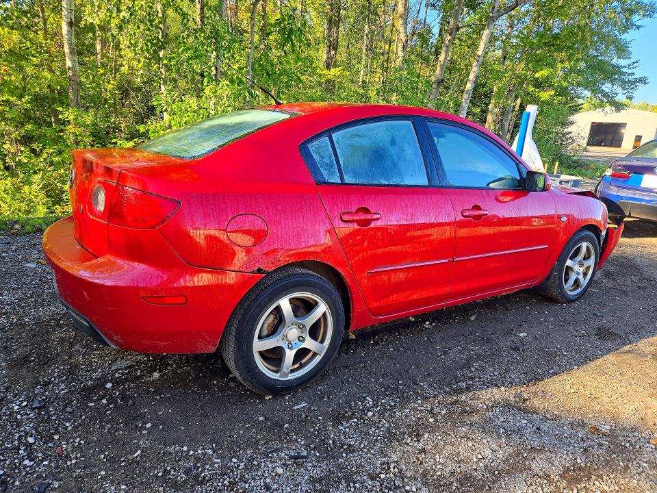 Photo 3 from auction – 2005 MAZDA 3 with VIN JM1BK12F051285875