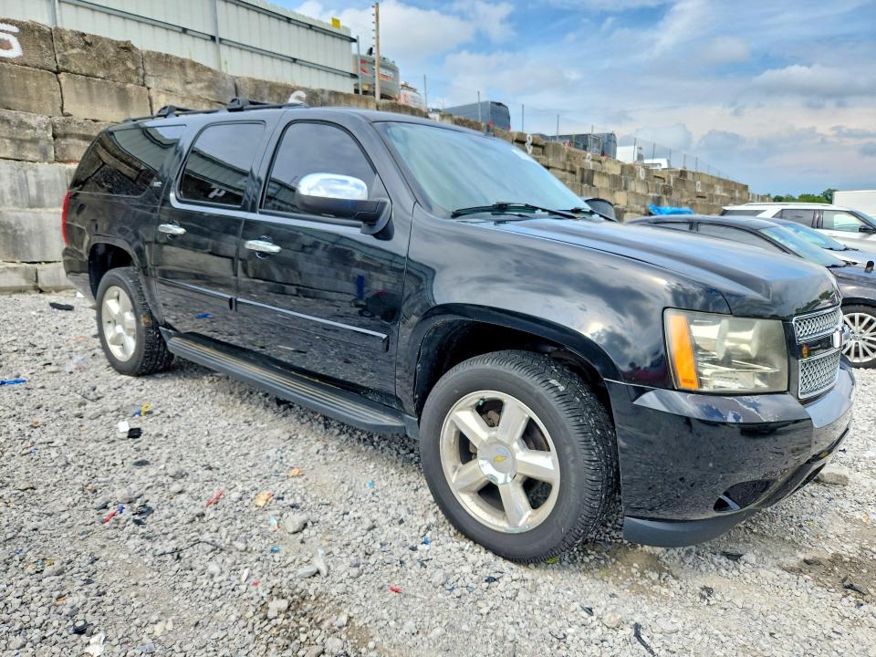 Photo 4 from auction – 2008 CHEVROLET SUBURBAN with VIN 1GNFK16398R104934