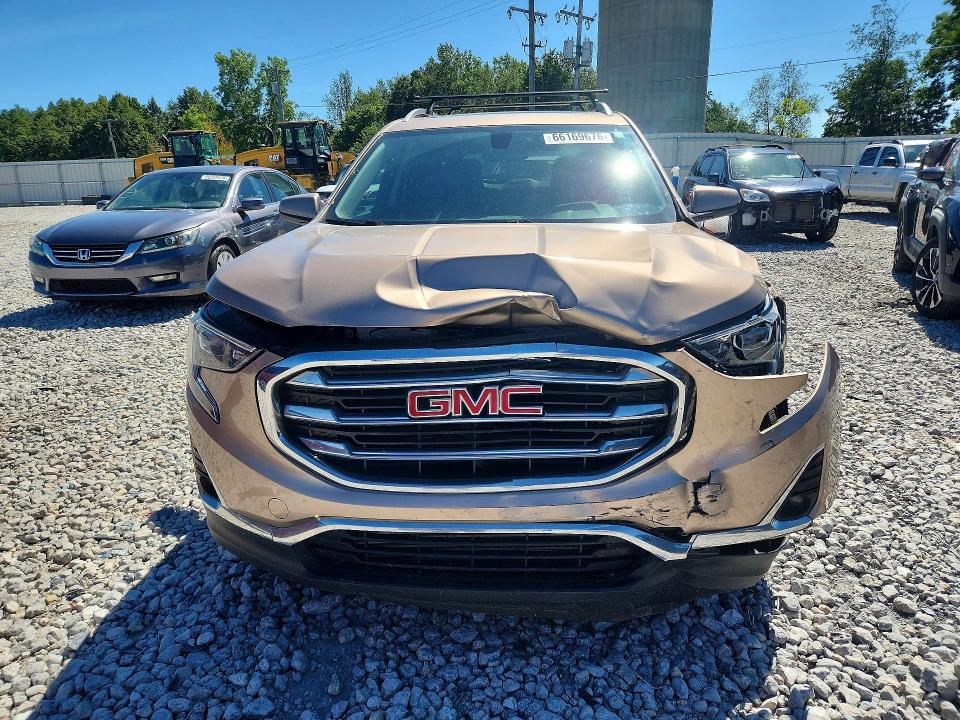 Photo 5 from auction – 2018 GMC TERRAIN with VIN 3GKALVEX2JL273755