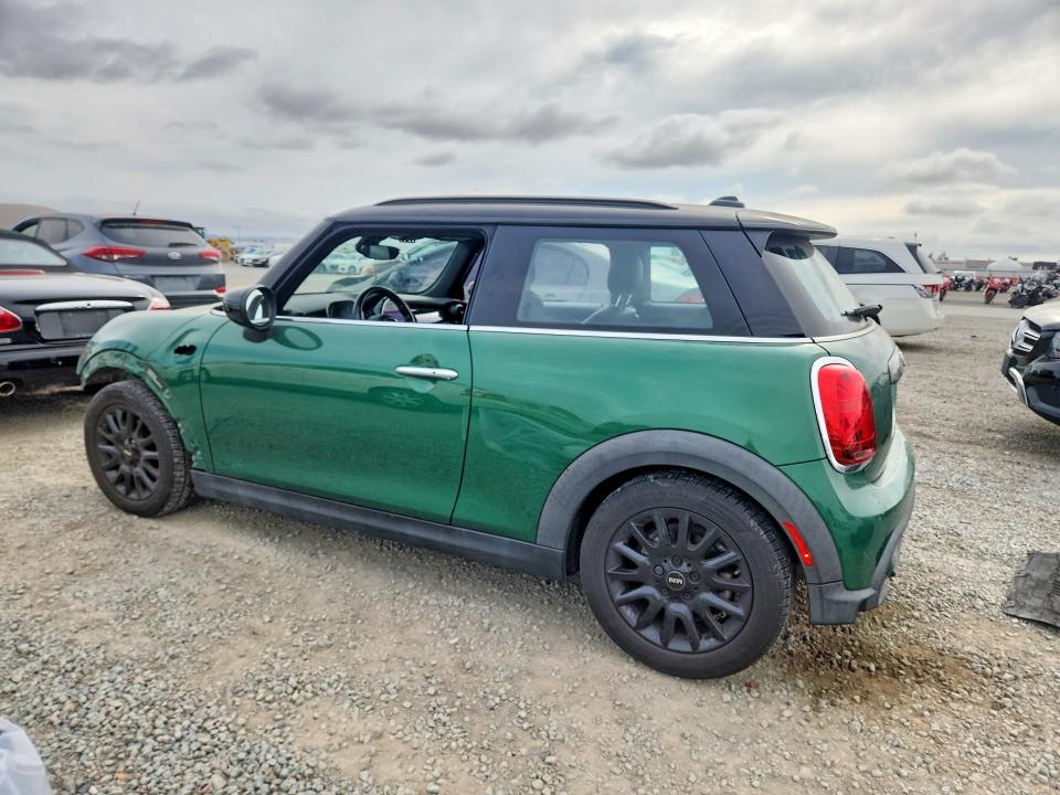Photo 2 from auction – 2022 MINI COOPER with VIN WMW33DH01N2P87033