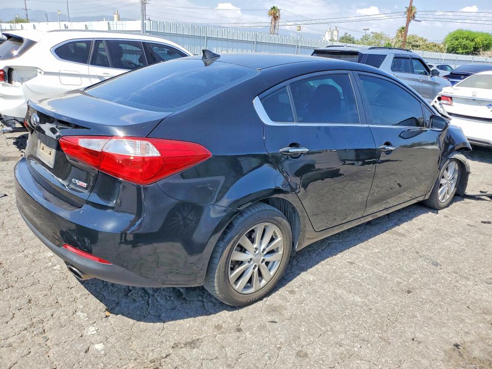 Photo 3 from auction – 2014 KIA FORTE with VIN KNAFX4A81E5198077