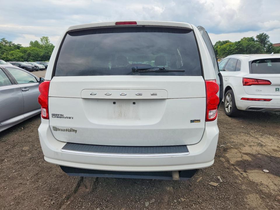 Photo 6 from auction – 2017 DODGE GRAND CARAVAN with VIN 2C4RDGBG6HR562615