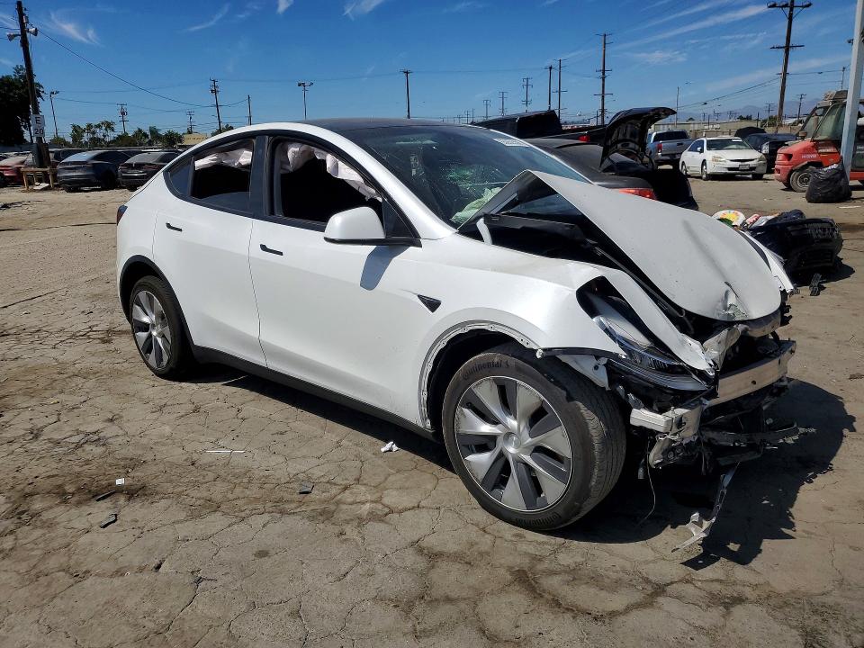 Photo 4 from auction – 2021 TESLA MODEL Y with VIN 5YJYGDEE6MF262526