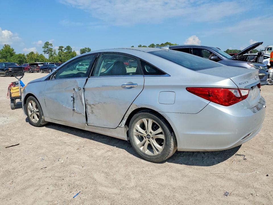 Photo 2 from auction – 2013 HYUNDAI SONATA with VIN 5NPEC4AC6DH559672