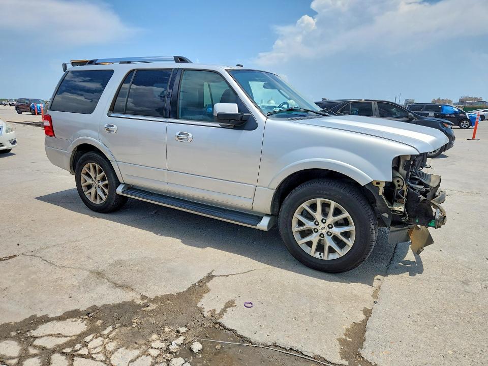 Photo 4 from auction – 2016 FORD EXPEDITION with VIN 1FMJU1KT7GEF55302