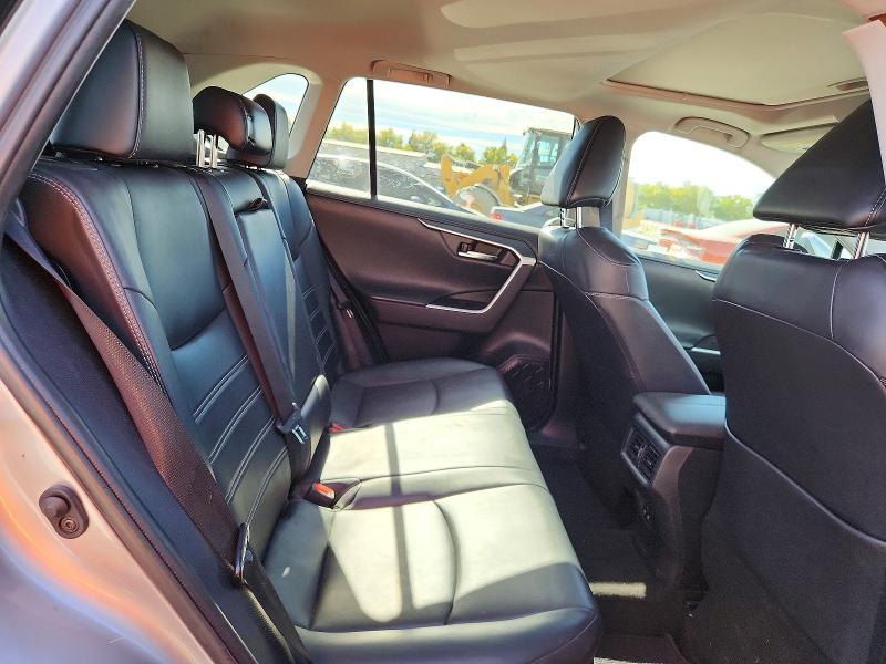 Zdjęcie 10 z aukcji – 2020 TOYOTA RAV4 z VIN 4T3DWRFV1LU001326