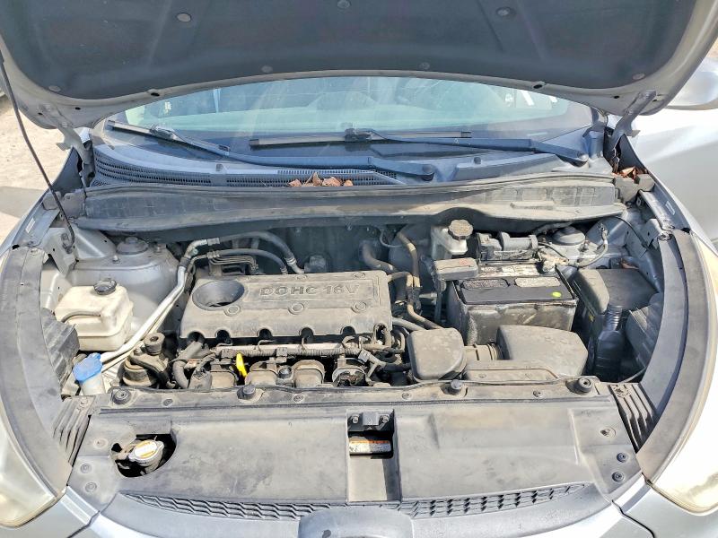 Photo 11 from auction – 2011 HYUNDAI TUCSON with VIN KM8JU3AC7BU207219