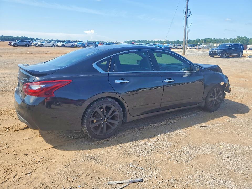 Photo 3 from auction – 2018 NISSAN ALTIMA with VIN 1N4AL3AP1JC290134
