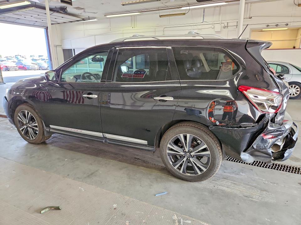 Photo 2 from auction – 2018 NISSAN PATHFINDER with VIN 5N1DR2MM3JC627013