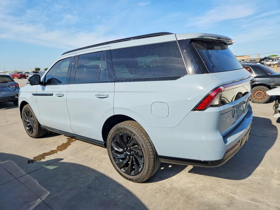 Photo 2 from auction – 2025 LINCOLN NAVIGATOR with VIN 5LMJJ2LG9SEL08563