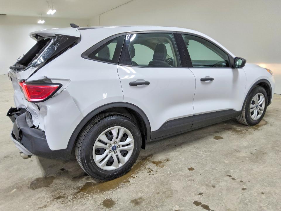 Photo 3 from auction – 2020 FORD ESCAPE with VIN 1FMCU0F68LUC60913