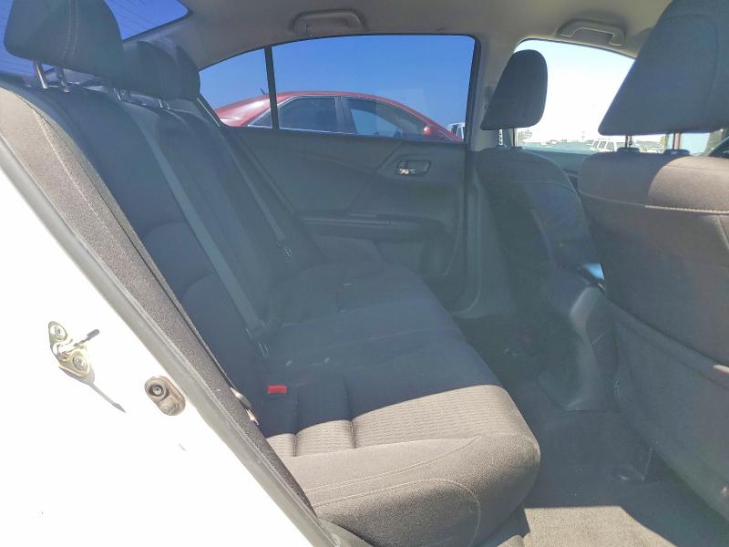 Photo 10 from auction – 2015 HONDA ACCORD with VIN 1HGCR2F54FA200370