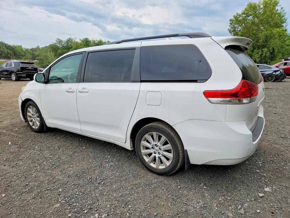 Photo 2 from auction – 2012 TOYOTA SIENNA with VIN 5TDDK3DC8CS038059