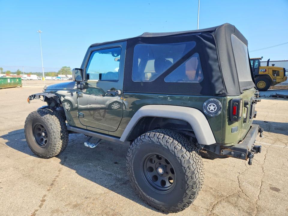 Foto 2 de la subasta – 2015 JEEP WRANGLER con VIN 1C4BJWCG1FL686686
