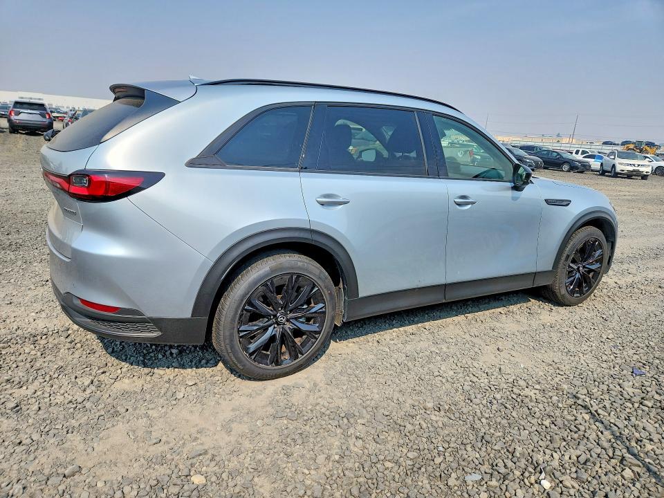 Photo 3 from auction – 2025 MAZDA CX-90 with VIN JM3KKCHD7S1229632