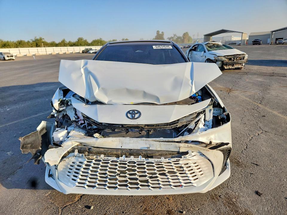 Zdjęcie 5 z aukcji – 2026 TOYOTA CAMRY z VIN 4T1DBADK7TU054627