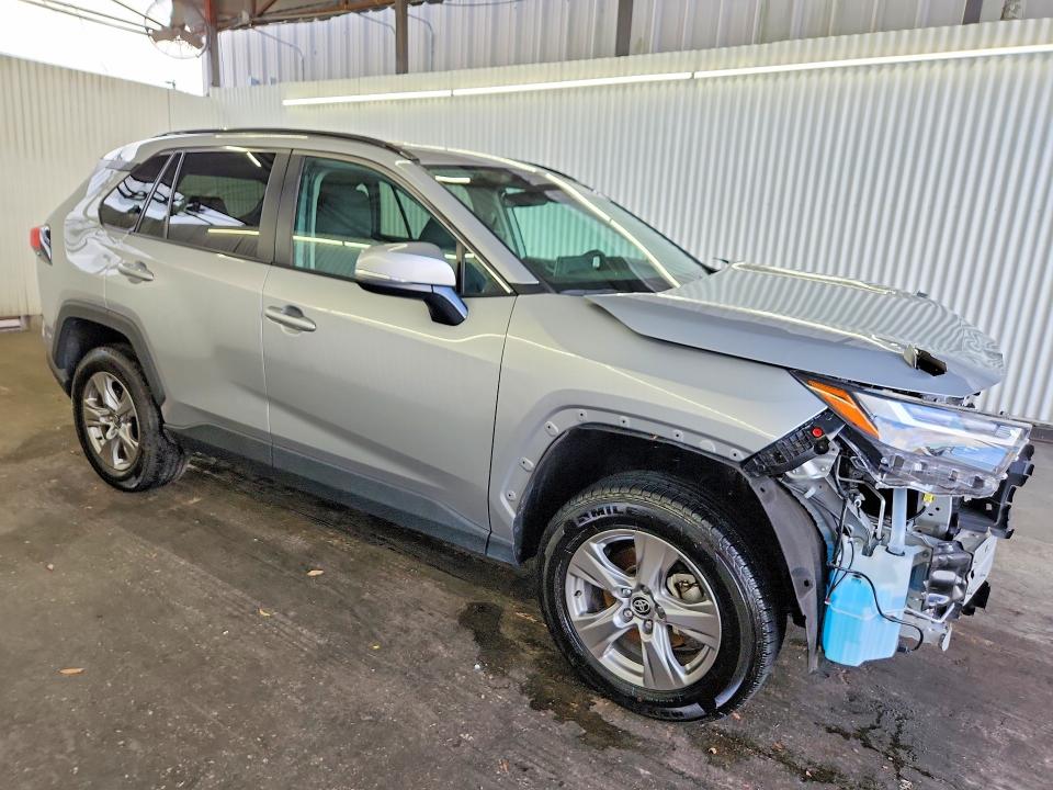 Photo 4 from auction – 2024 TOYOTA RAV4 with VIN 2T3P1RFV7RW454063