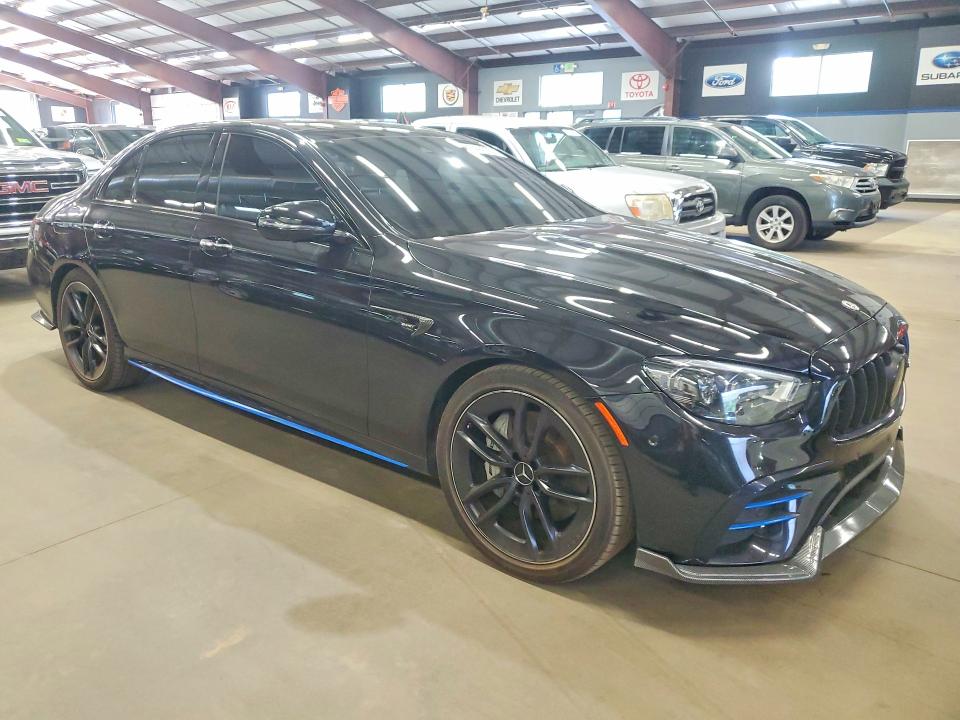 Photo 4 from auction – 2022 MERCEDES-BENZ E with VIN W1KZF6BB1NB036188