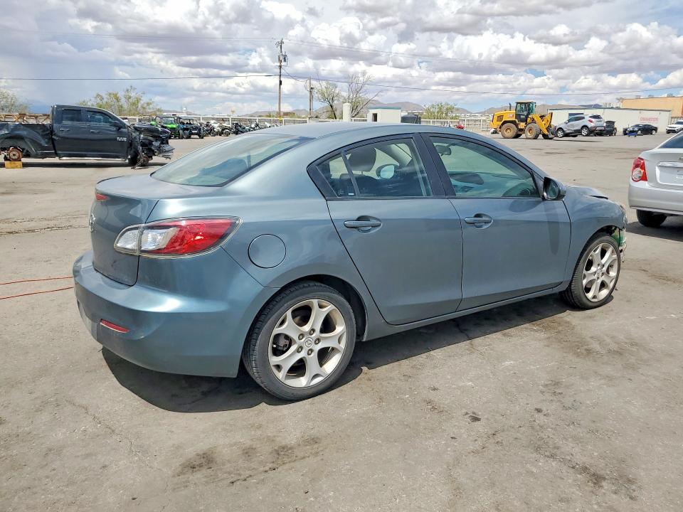 Photo 3 from auction – 2012 MAZDA 3 with VIN JM1BL1UF4C1520687