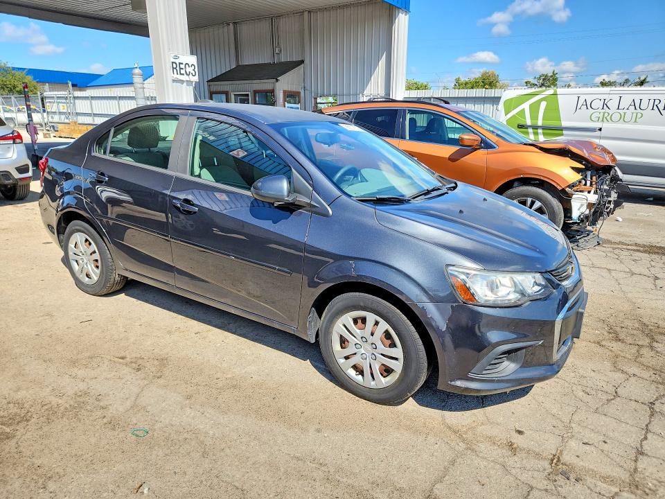 Photo 4 from auction – 2017 CHEVROLET SONIC with VIN 1G1JB5SH9H4145761