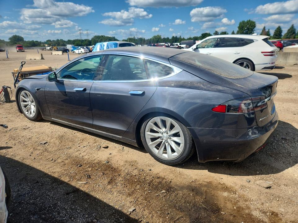 Photo 2 from auction – 2017 TESLA MODEL S with VIN 5YJSA1E28HF222255