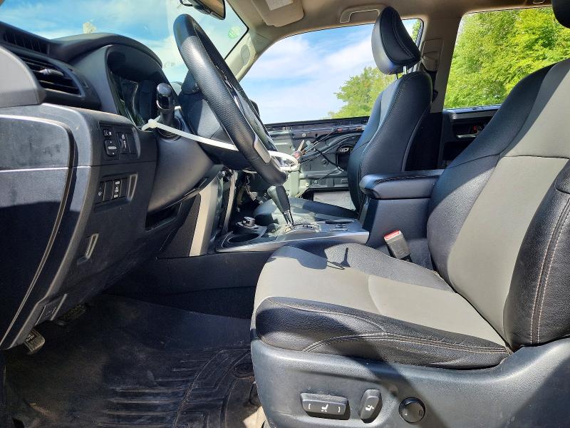 Photo 7 from auction – 2017 TOYOTA 4RUNNER with VIN JTEBU5JR2H5427326