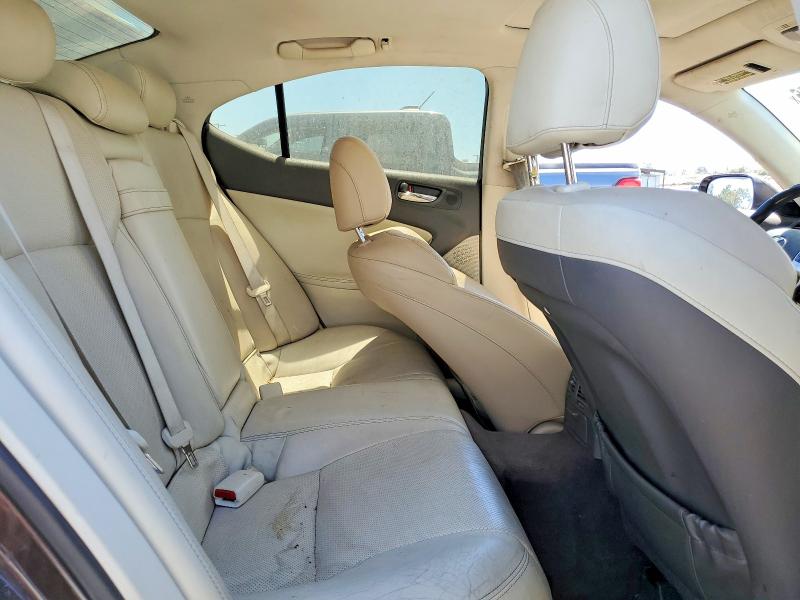 Photo 10 from auction – 2012 LEXUS IS with VIN JTHBF5C26C5159631