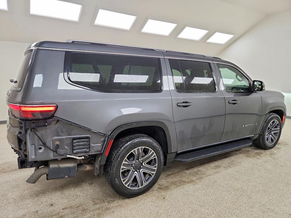 Photo 3 from auction – 2024 JEEP WAGONEER with VIN 1C4SJSBP6RS164771