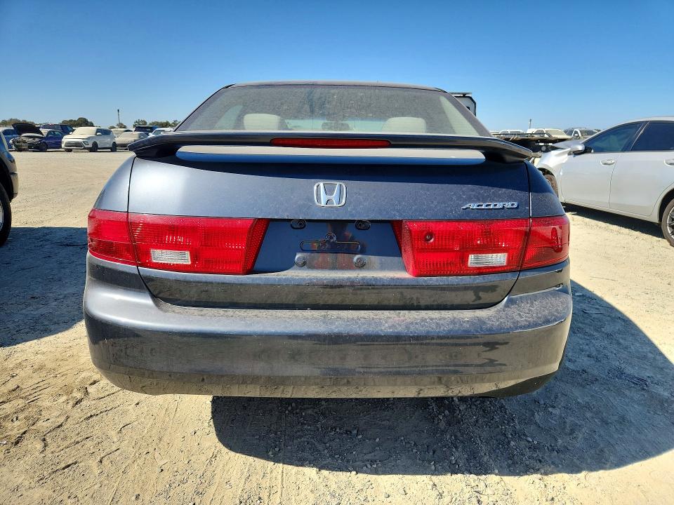 Photo 6 from auction – 2005 HONDA ACCORD with VIN JHMCM567X5C000059