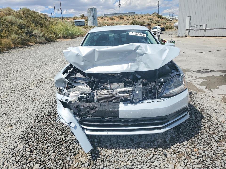 Photo 5 from auction – 2017 VOLKSWAGEN JETTA with VIN 3VW2B7AJ9HM414919