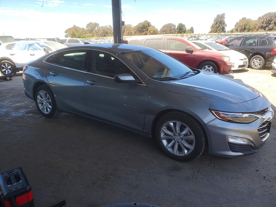 Photo 4 from auction – 2024 CHEVROLET MALIBU with VIN 1G1ZD5ST9RF126991