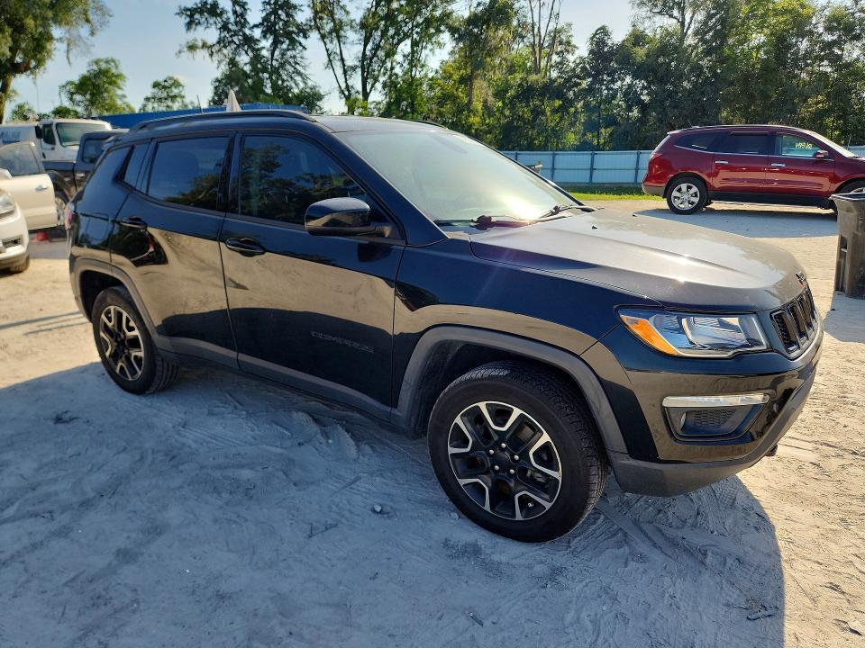 Photo 4 from auction – 2020 JEEP COMPASS with VIN 3C4NJDAB7LT245847