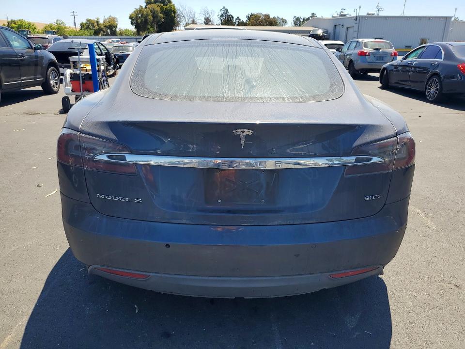 Photo 6 from auction – 2016 TESLA MODEL S with VIN 5YJSA1E29GF132479
