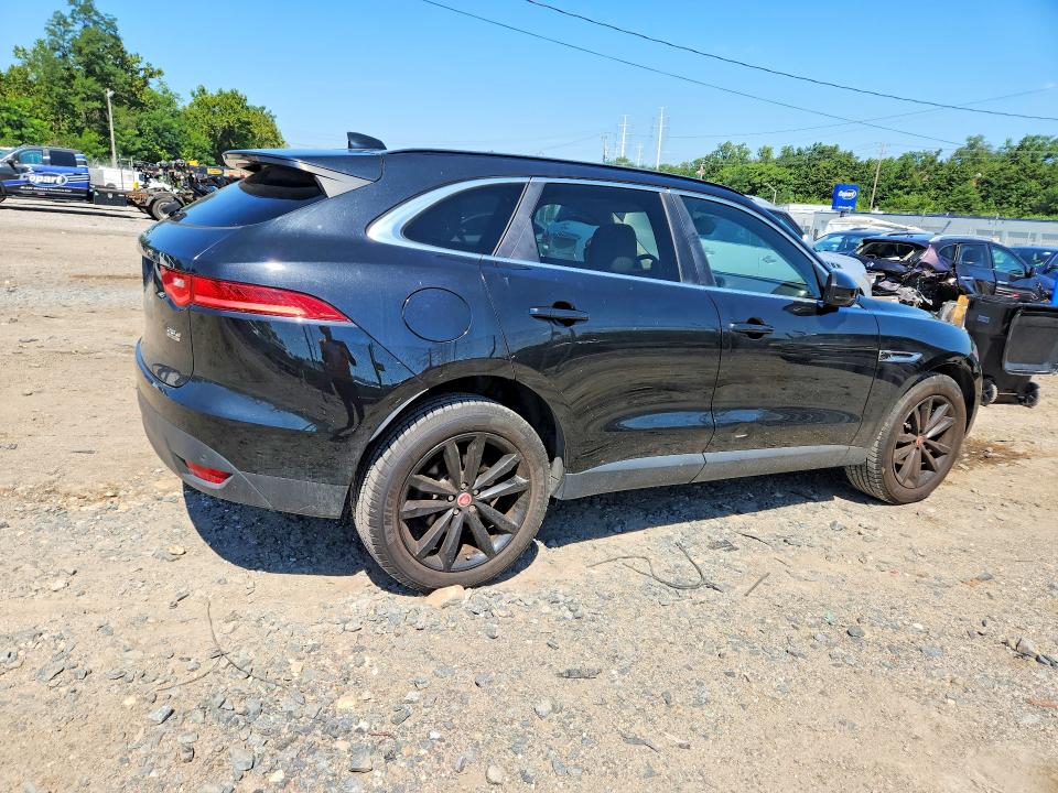 Photo 3 from auction – 2017 JAGUAR F-PACE with VIN SADCK2BNXHA493093