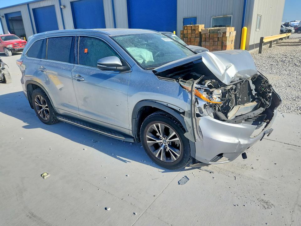 Photo 4 from auction – 2016 TOYOTA HIGHLANDER with VIN 5TDKKRFH4GS164654