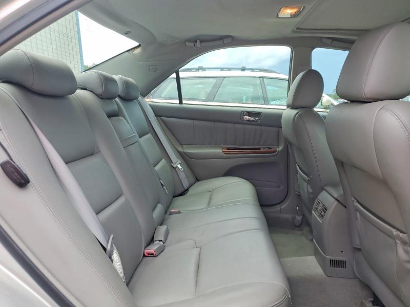 Photo 10 from auction – 2005 TOYOTA CAMRY with VIN 4T1BF30K05U614410