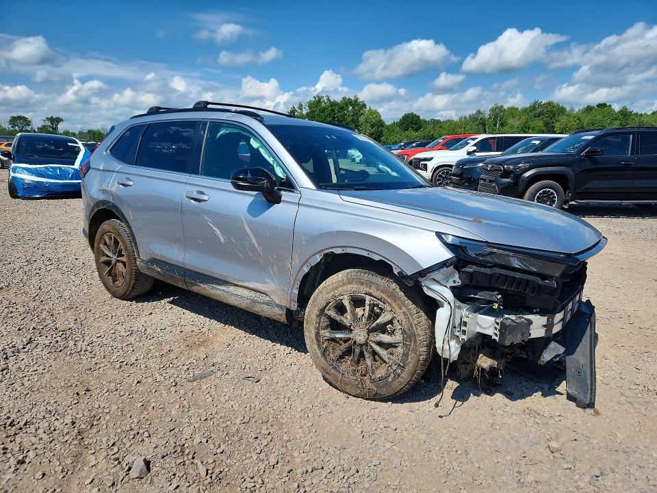 Photo 4 from auction – 2023 HONDA CR-V with VIN 2HKRS6H57PH805575