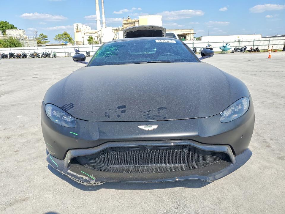 Photo 5 from auction – 2019 ASTON MARTIN VANTAGE with VIN SCFSMGAW4KGN02840