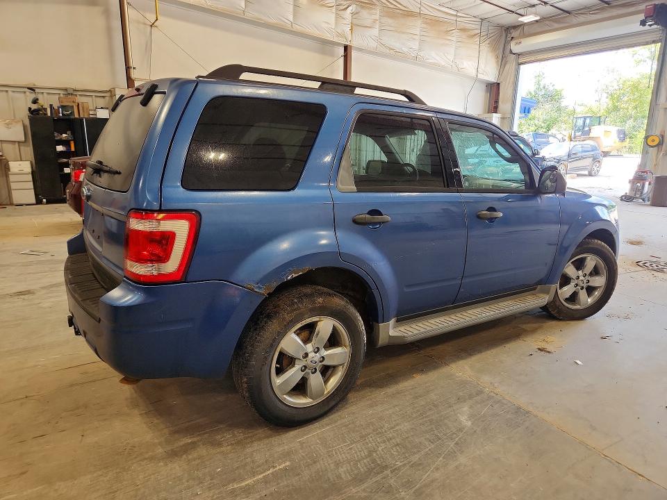 Foto 3 de la subasta – 2009 FORD ESCAPE con VIN 1FMCU03729KA44377
